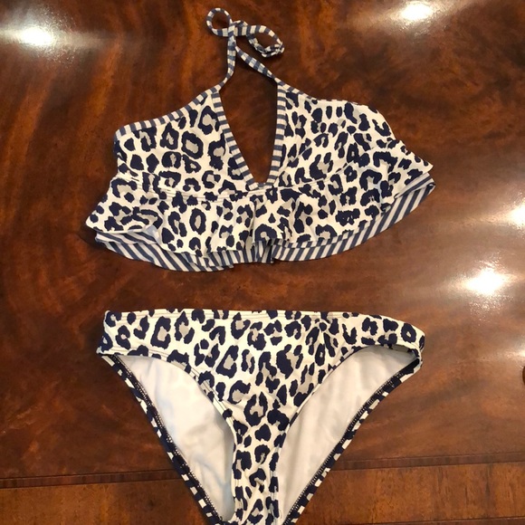 Bikini - Picture 1 of 6